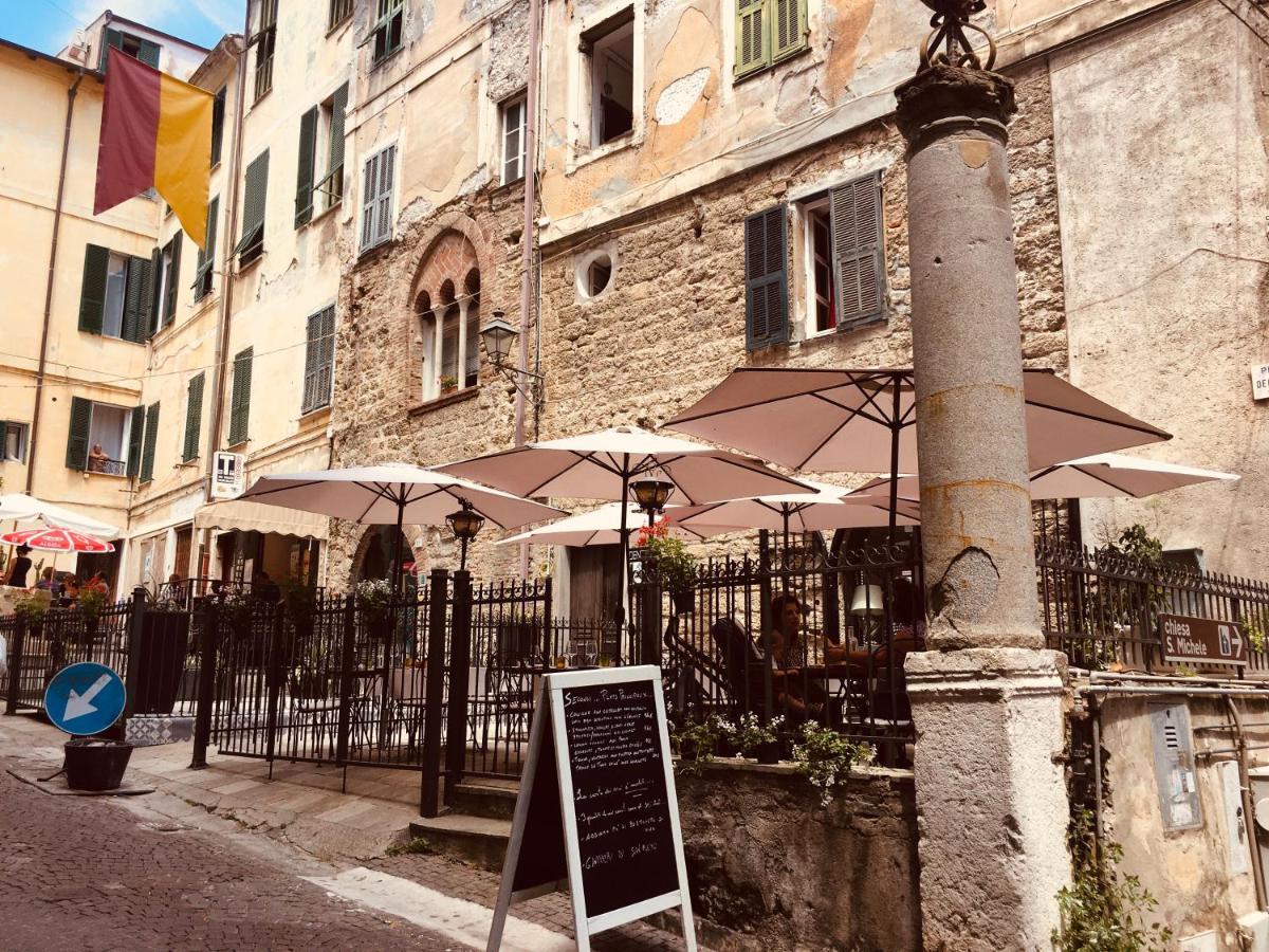 Le Trifore Ventimiglia Esterno foto